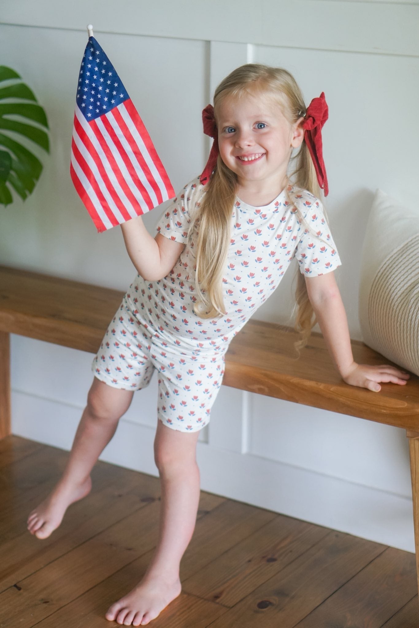 Red White & Blue Tulip 2pc Bamboo Pajamas
